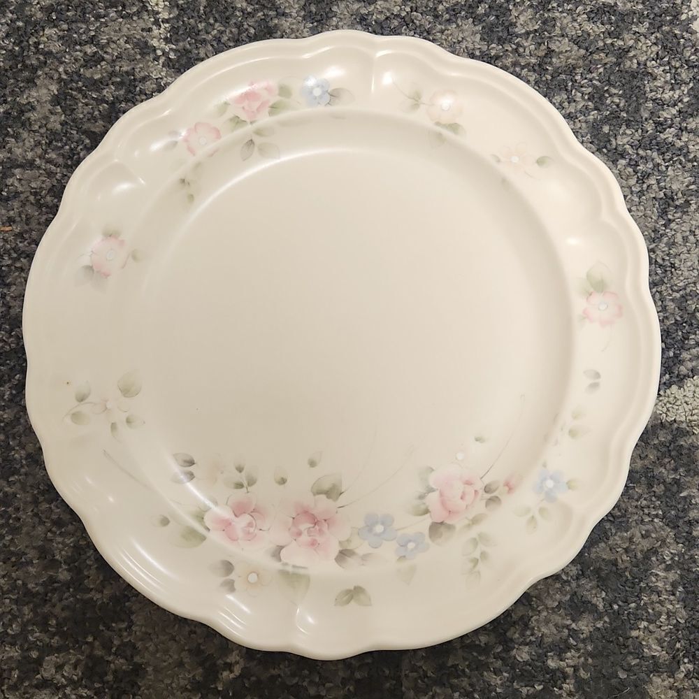 Pfaltzgraff Tea Rose 10.5" Dinner Plate Vintage